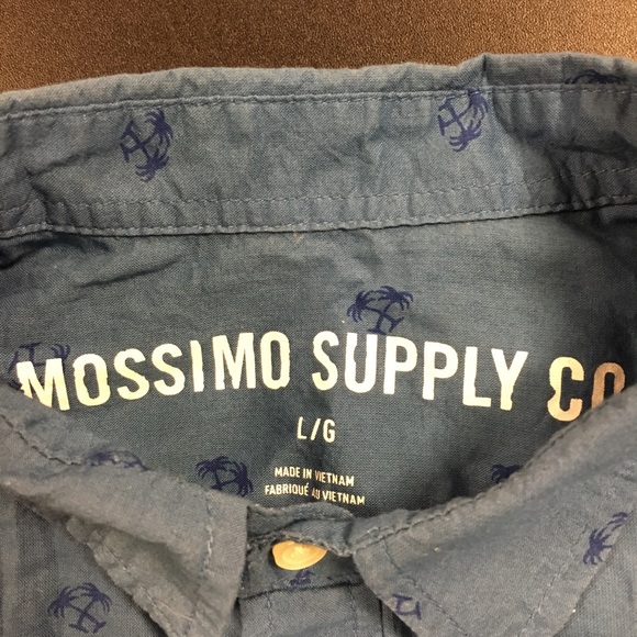 🌴 Palm Tree button down - Picture 2 of 5